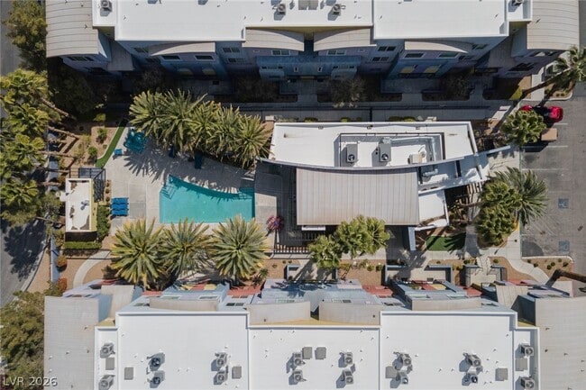 Building Photo - 9050 W Tropicana Ave