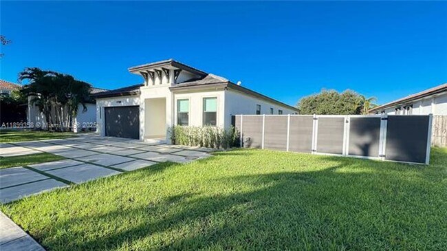 Foto del edificio - 17320 SW 92nd Ct