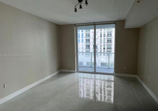 Foto del edificio - 253 NE 2nd St