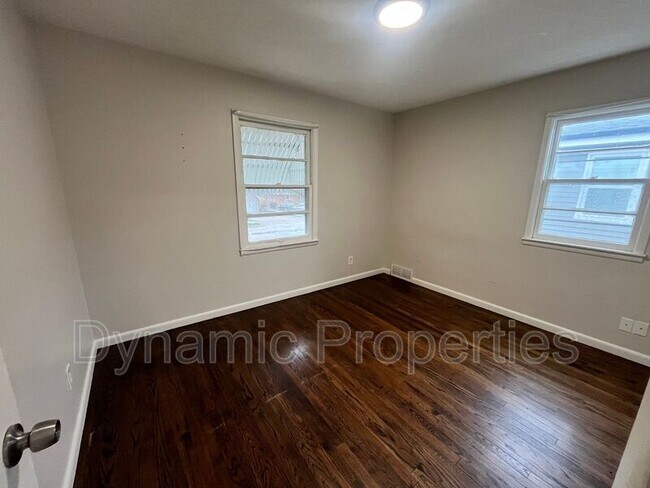 Foto del edificio - 2537 S 46th Ave