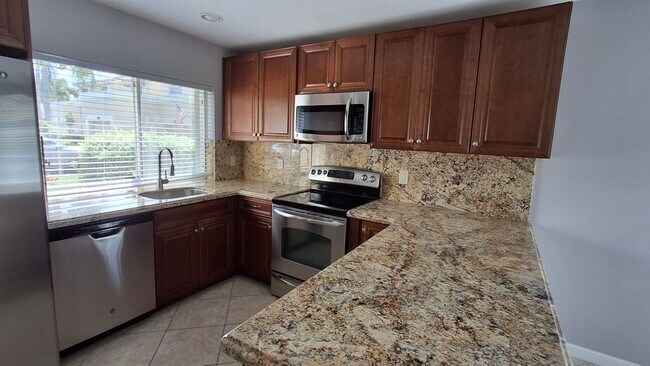 Foto del edificio - 671 Deer Creek Corona Way