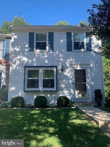Building Photo - 9953 Valley Park Dr
