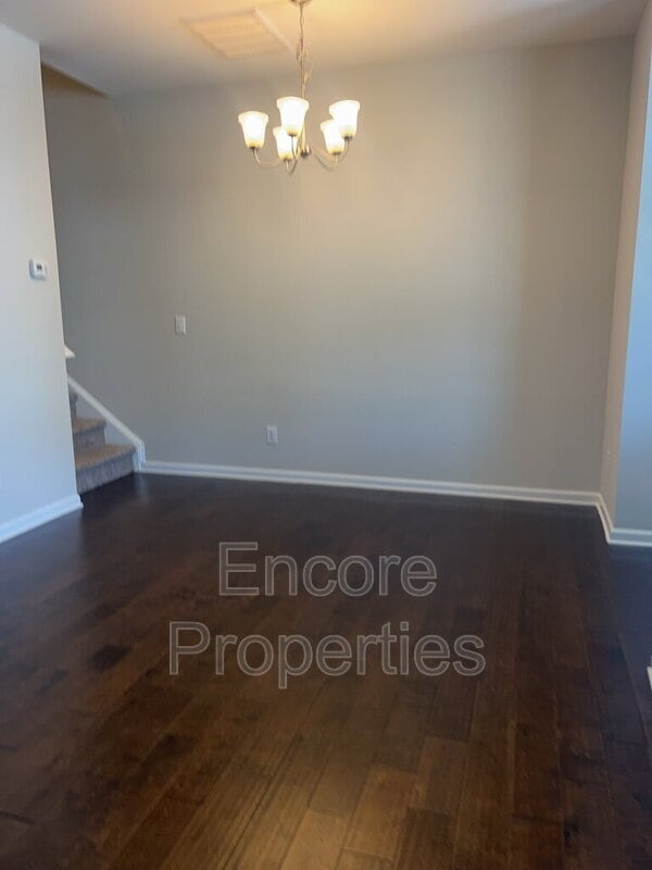 Foto del edificio - 1319 Lakestone Village Ln