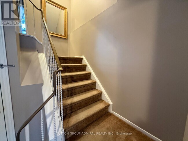 Photo du bâtiment - 82 Henderson Dr