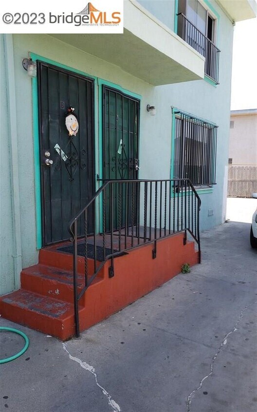 9905 Walnut St Unit A, Oakland, CA 94603 Apartment for Rent in