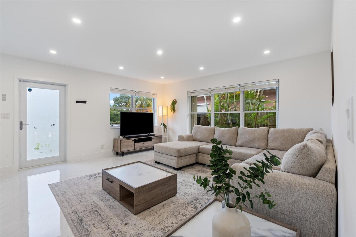 Foto principal - 1409 NE 2nd Ave