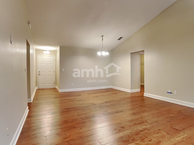 Foto del edificio - 6651 Chester Park Dr