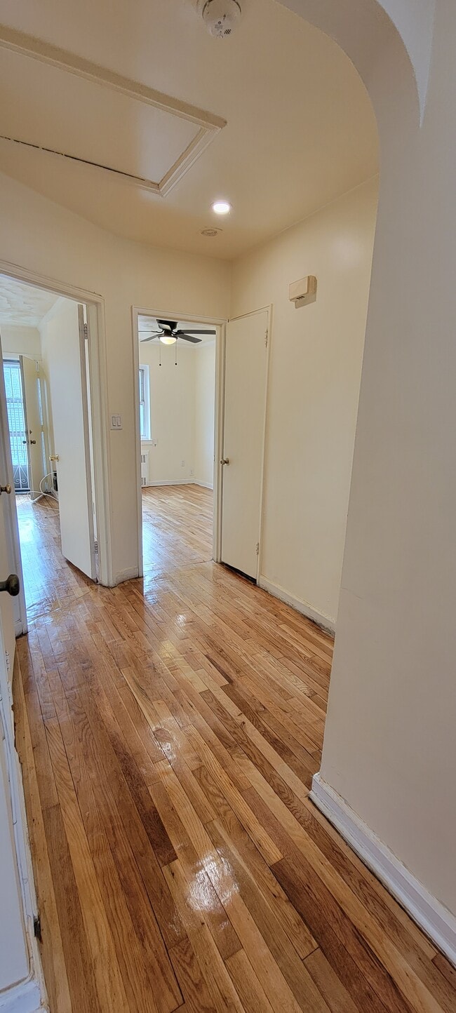 Building Photo - 5622 Avenue D