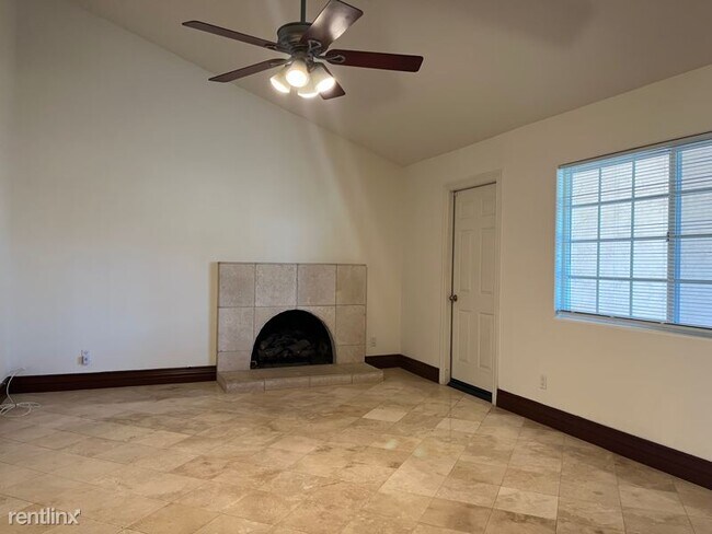 Building Photo - 3 br, 2 bath House - 17842 Heidi Circle