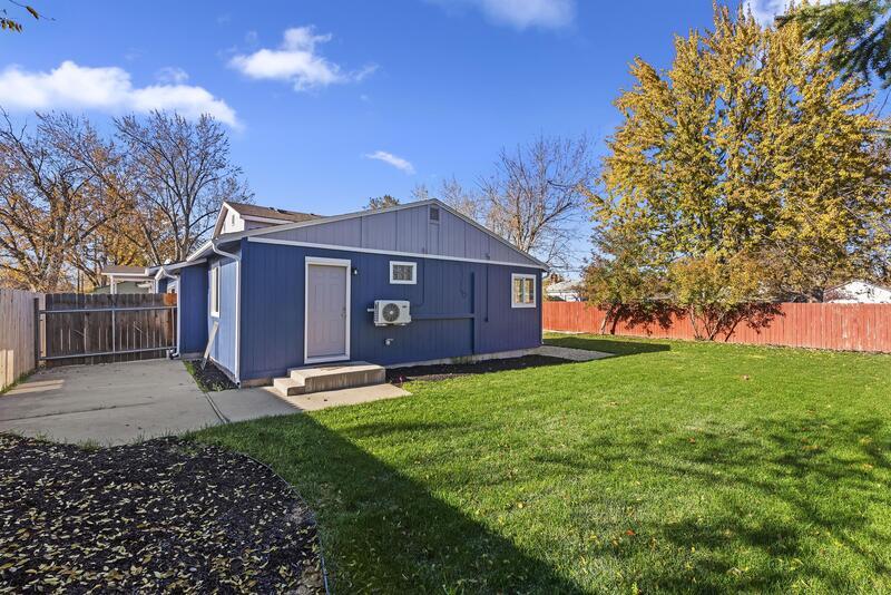 Primary Photo - 3718 Custer Dr