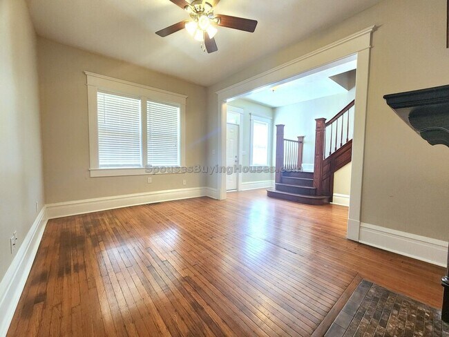 Building Photo - 2622 Carrollton Avenue