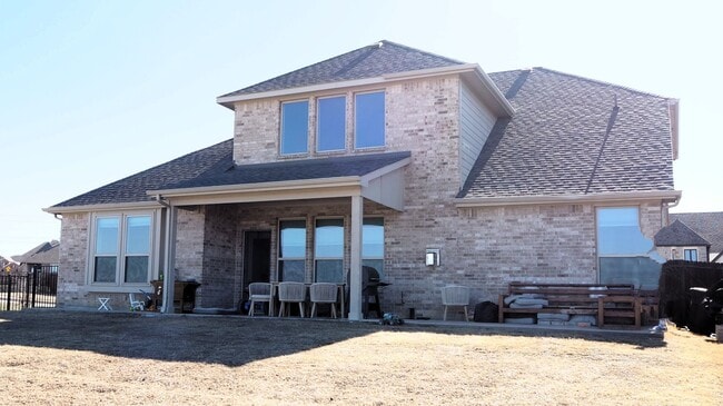 Building Photo - 4317 Swallow Dr