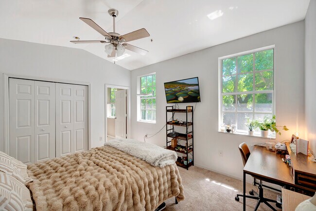 Foto del edificio - 3258 Tamara Dr