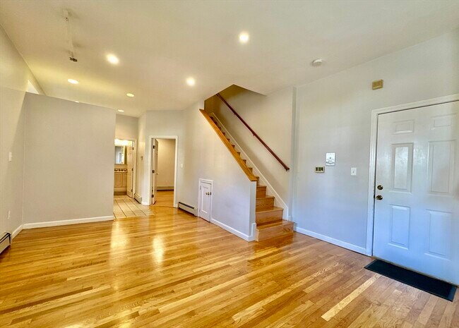 Foto del edificio - 294 Chestnut Ave