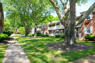 Building Photo - 1218 Allaire Rd