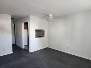 Building Photo - 9 Alexander Dr