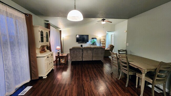 Foto del edificio - Updated 3 Bedroom Home Located in SW Lebanon