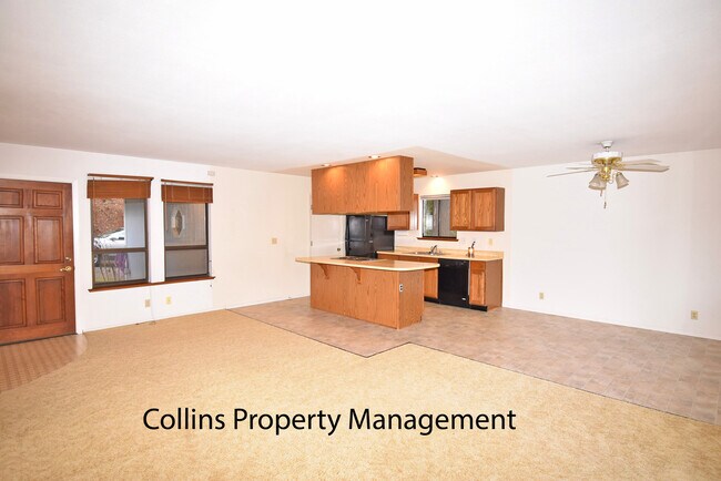 Building Photo - 10456 Quail Creek Dr