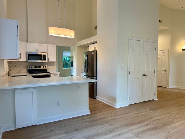 Foto del edificio - Beautiful 2 bed/2 Bath townhouse in Kenmore