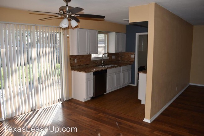 Building Photo - 4 br, 2 bath House - 7206 Glen Haven