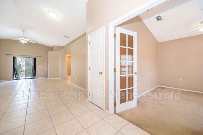 Foto del edificio - 11154 Pinewood Cove Ln