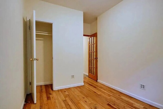Building Photo - 431 East 9th Street
