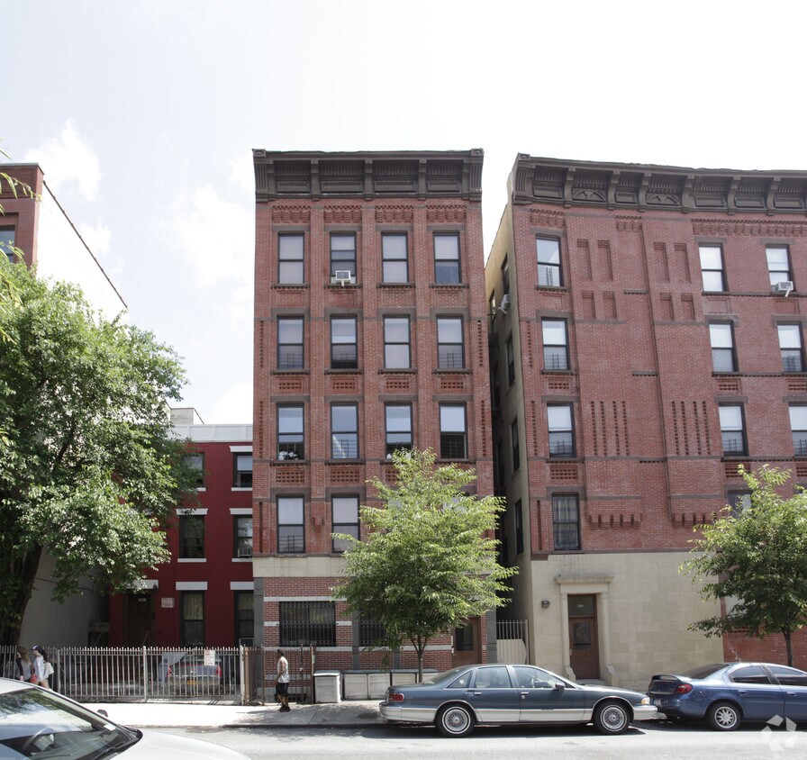 Building Photo - 2295-2297 1st Ave