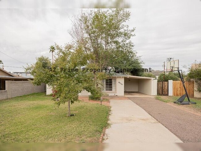 Building Photo - 9430 N 11th Pl