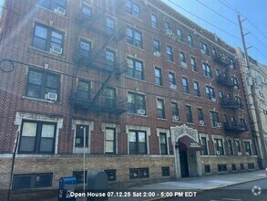 Building Photo - 301 79th St