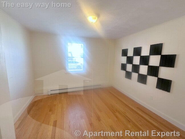 Building Photo - 82 Sacramento St