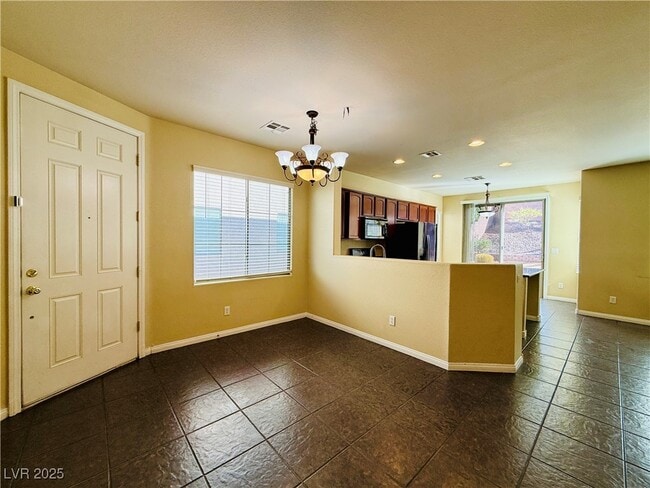 Building Photo - 275 Red Eucalyptus Dr