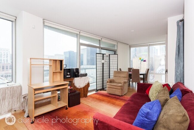 Building Photo - BEAUTIFUL 1BED+DEN WITH CITY VIEWS!