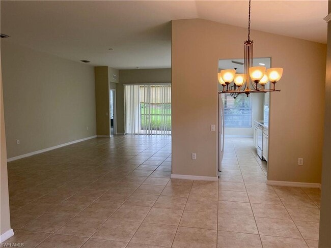 Building Photo - 10041 Colonial Country Club Blvd