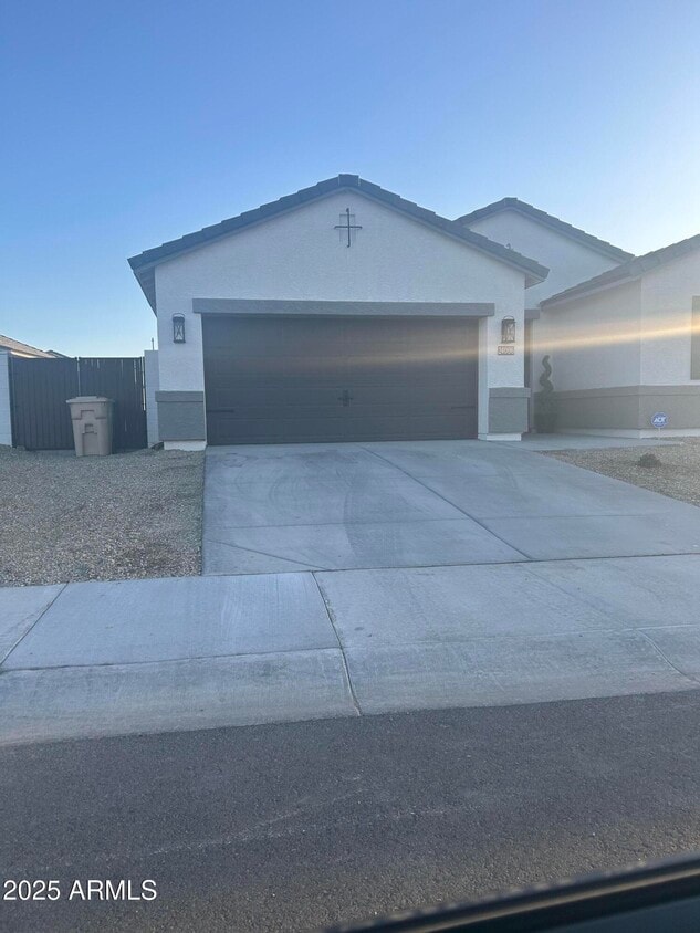 Primary Photo - 24006 W Mohave St