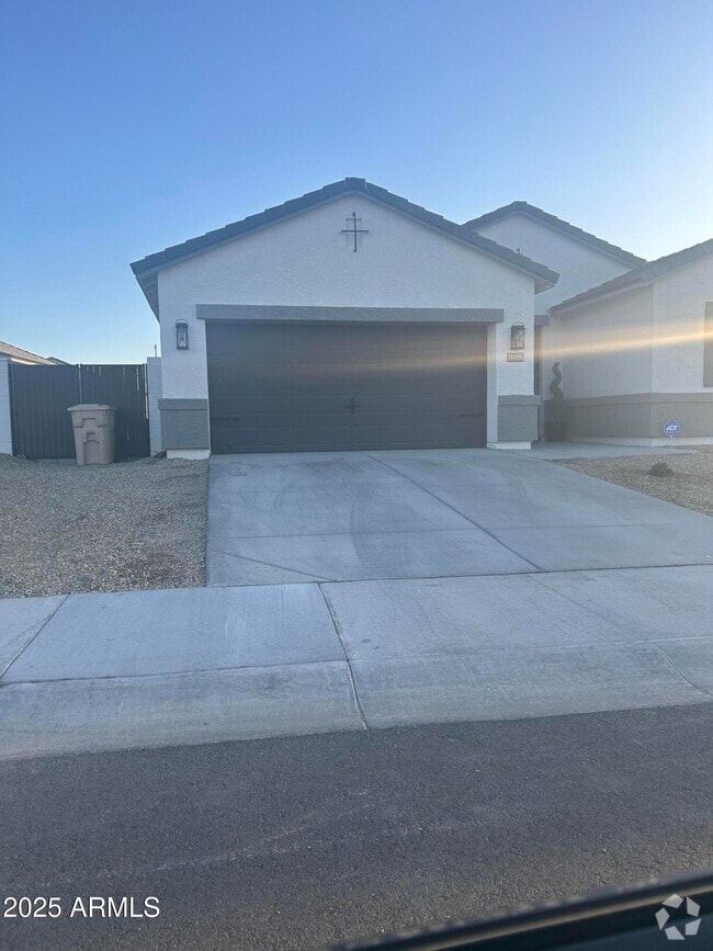 Building Photo - 24006 W Mohave St