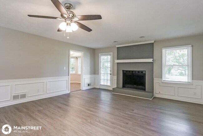 Building Photo - 4249 CASTLE GATE DR, SNELLVILLE, GA 30039
