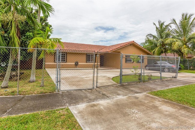 Foto del edificio - 13400 SW 256th St