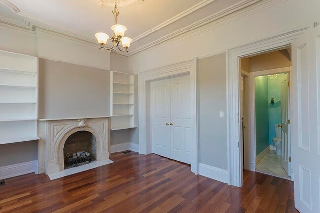Building Photo - 294 Pavonia Ave