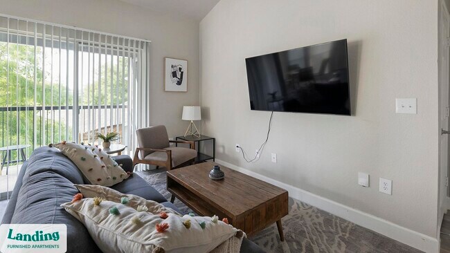 Foto del edificio - 22155 Wildwood Park Rd