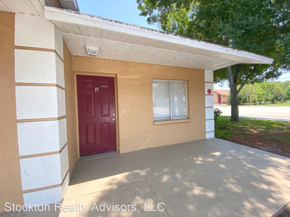 Primary Photo - 1009-1009 63rd Ave W