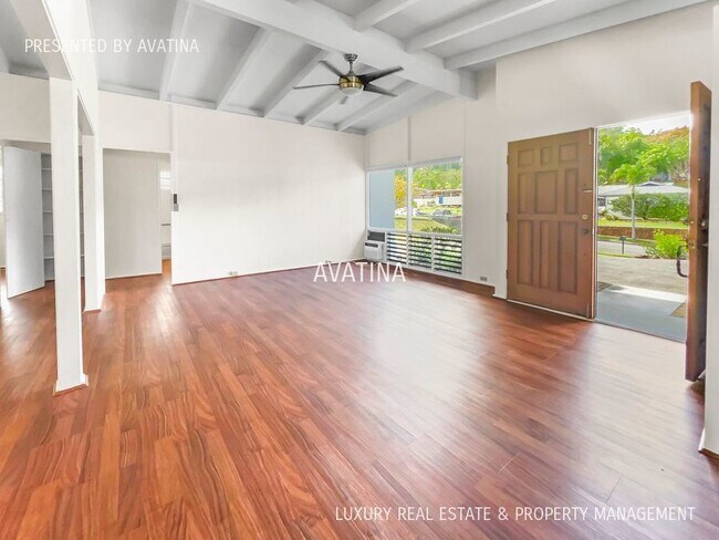 Building Photo - (Video) Nicely Remodeled Kailua Home - Bik...