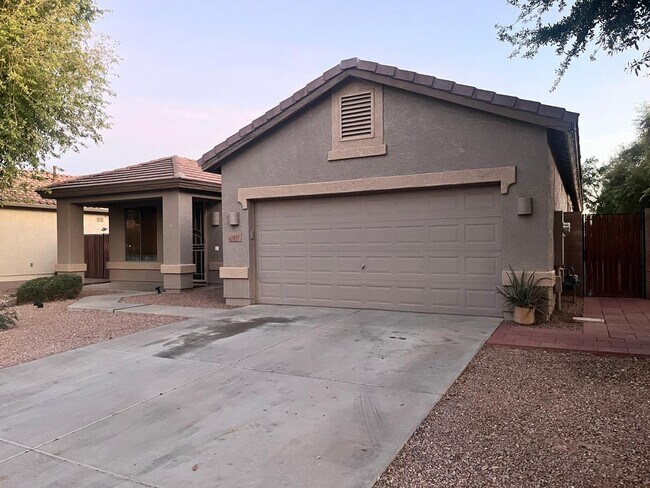 Building Photo - 3107 E Kingbird Pl