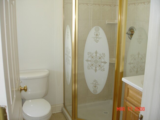 Master Bath with Jacuzzi - 115 New York Ave NW