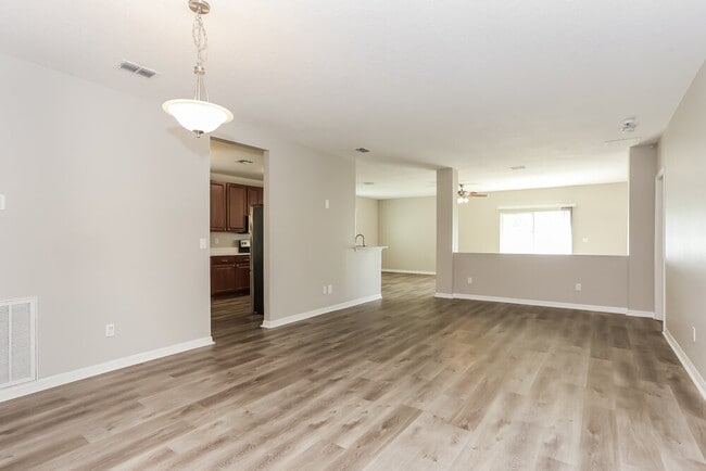 Building Photo - 5060 Magnolia Valley Dr