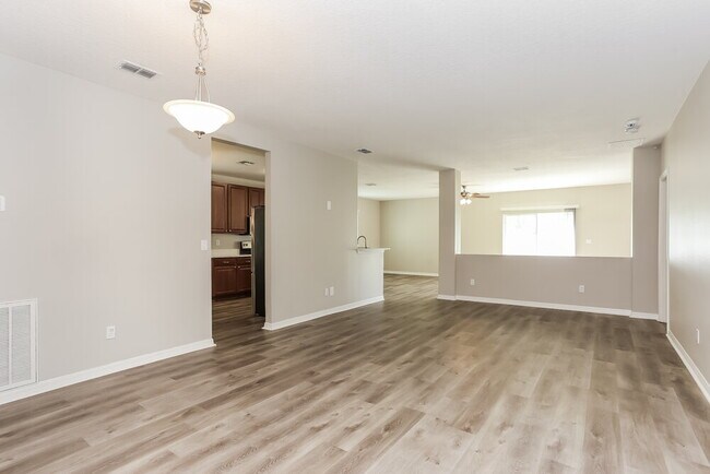 Foto del edificio - 5060 Magnolia Valley Dr