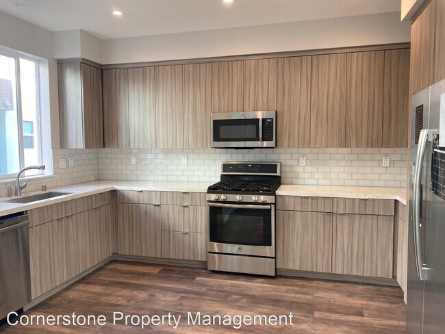 Building Photo - 3 br, 2.5 bath House - 407 Santo Domingo Ter