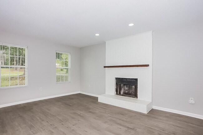 Building Photo - Charming 3 Bedroom in Martinez