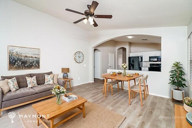 Foto del edificio - 42539 W Michaels Dr