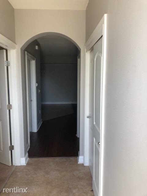 Building Photo - 1 br, 2 bath Condo - 2883 Pebble Circle