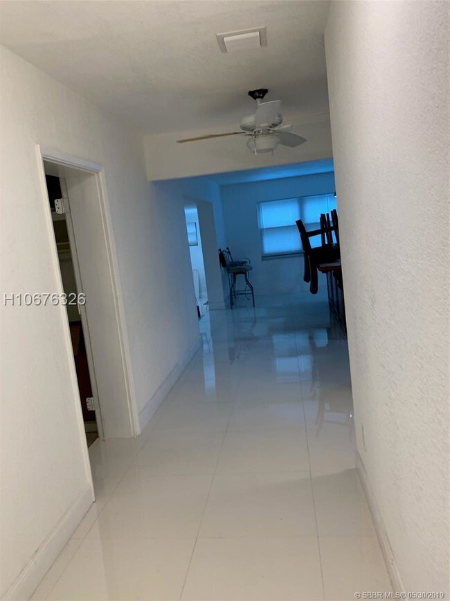 Foto del edificio - 3285 SW 44th St